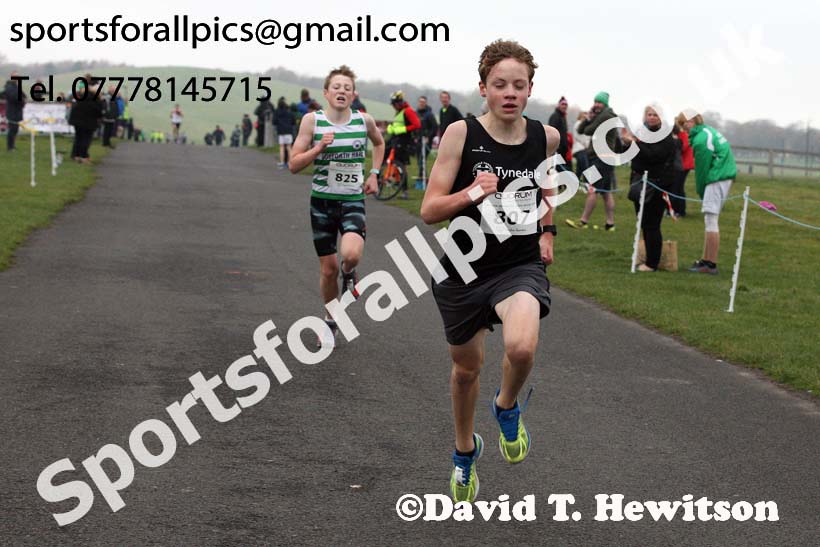 Boys and girls under-15s, Heaton Memorial 10k Road Race, Newcastle Town Moor. Photo:  David T. Hewitson/Sports for All Pics